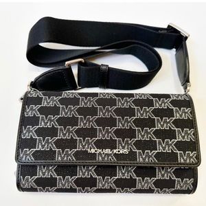 MK Crossbody Wallet Bag